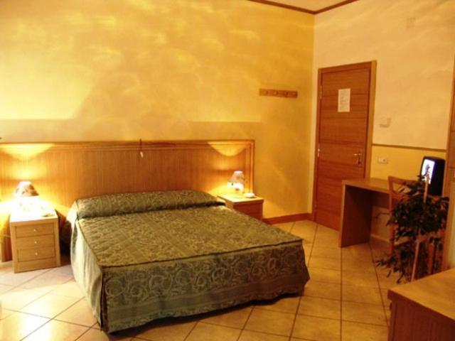 פסקוקוסטאנזו Hotel Vallefura מראה חיצוני תמונה