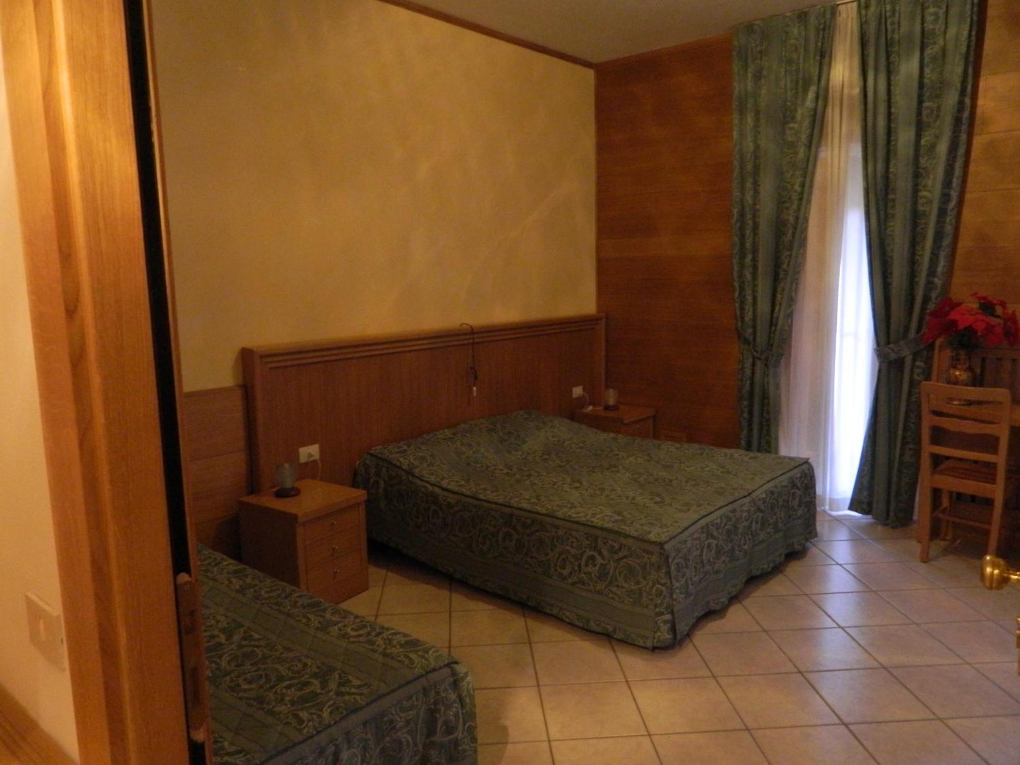 פסקוקוסטאנזו Hotel Vallefura מראה חיצוני תמונה