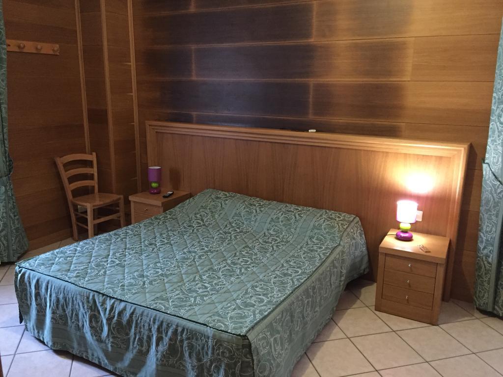 פסקוקוסטאנזו Hotel Vallefura מראה חיצוני תמונה