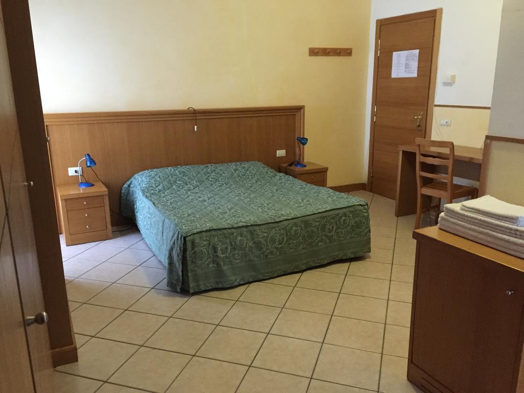 פסקוקוסטאנזו Hotel Vallefura מראה חיצוני תמונה